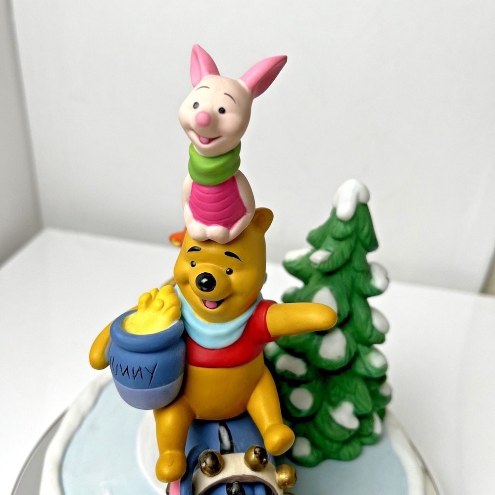 1997 Disney & Grolier CHRISTMAS FIGURINE "Pooh's Skating‎ Party" Limited Edition - Picture 5 of 17